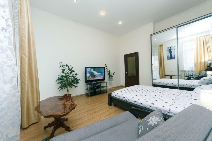 Apartment On Saksahanskoho Street 基輔 外观 照片